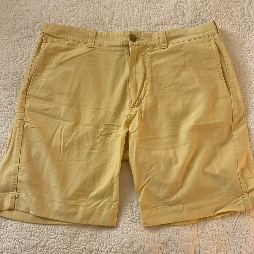 Men’s J.Crew Light Yellow Chino Shorts | Size 34